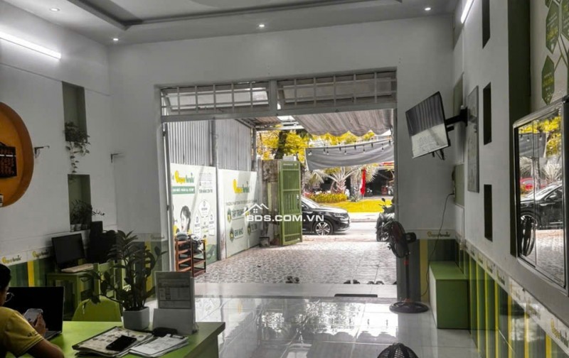 Bán nhà 2 tầng đường BẮC SƠN - View công viên